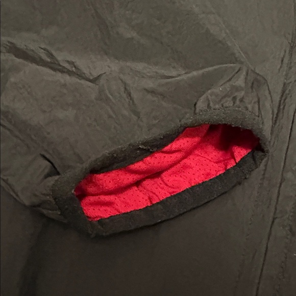 Air Jordan Windbreaker - Picture 8 of 9